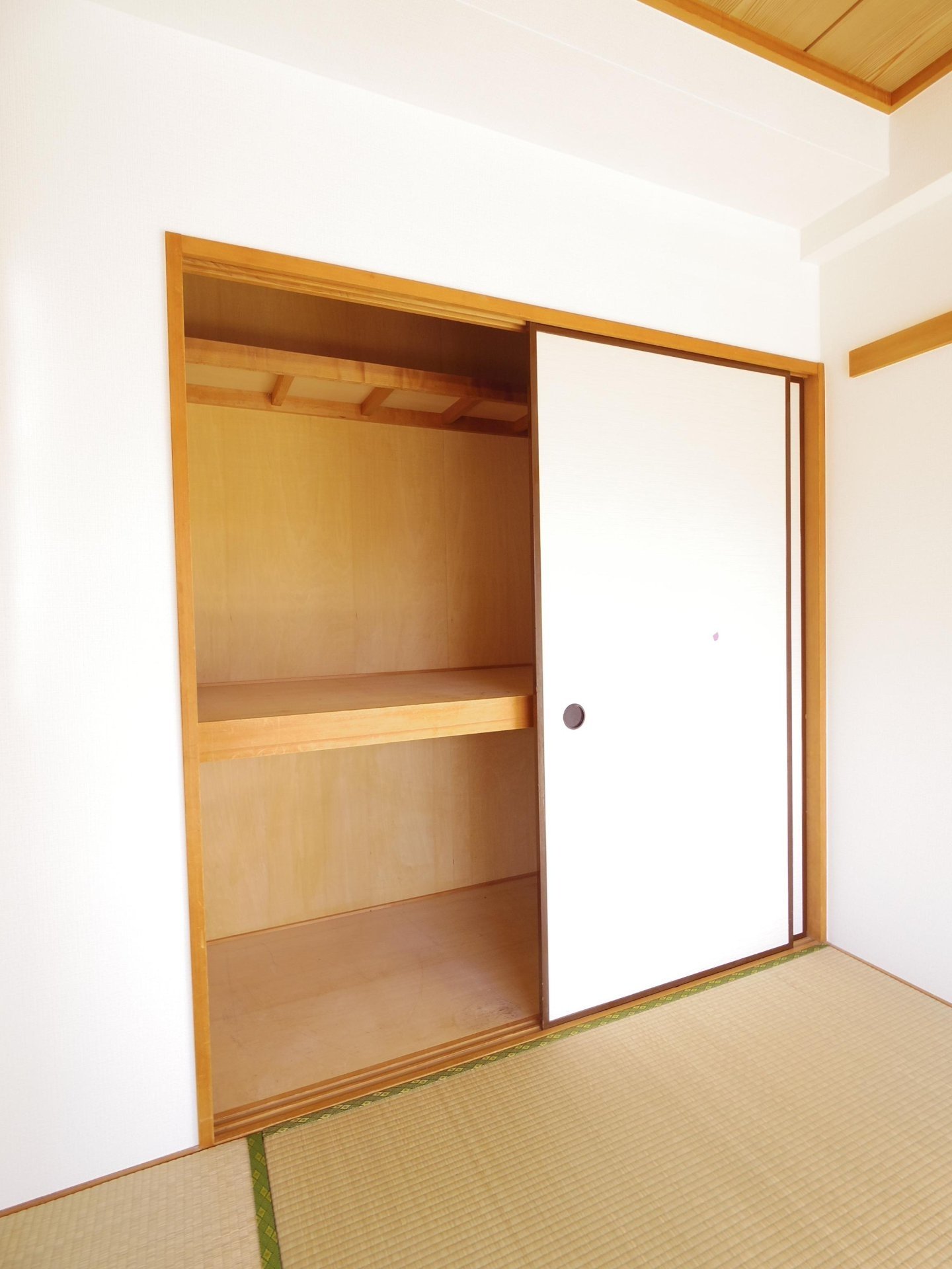 収納　※他号室写真です