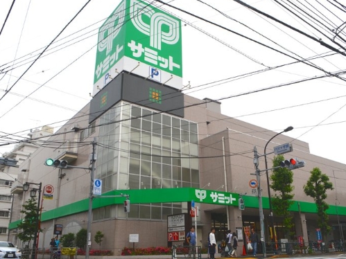 スーパー　サミットストア代沢十字路店（スーパー）まで646m