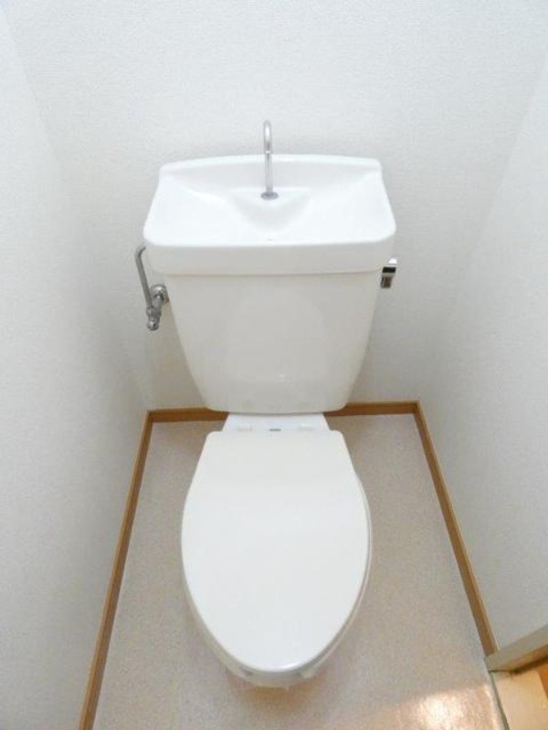 トイレ　図面と現状に相違がある場合には現状を優先