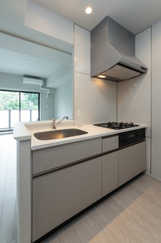 キッチン　※写真は同タイプ住戸です。