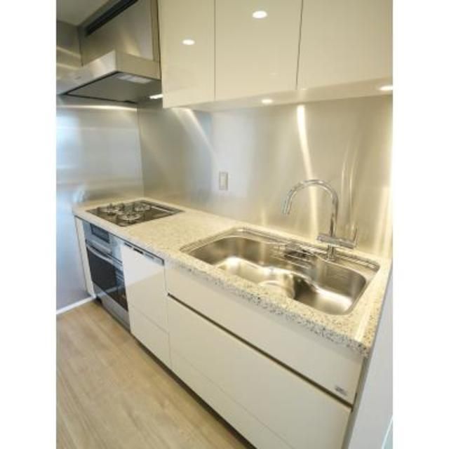 キッチン　※写真は同タイプ住戸です。