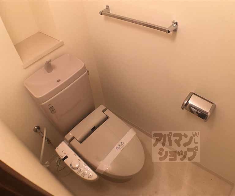 地下鉄烏丸線 北山駅 徒歩8分 6階建 築55年のトイレ写真