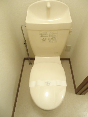 トイレ　ゆったりとした空間のトイレです