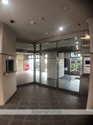 ＪＲ東海道本線 草津駅 バス乗車時間：10分 最寄りバス停で下車 徒歩3分 9階建 築30年の外観写真