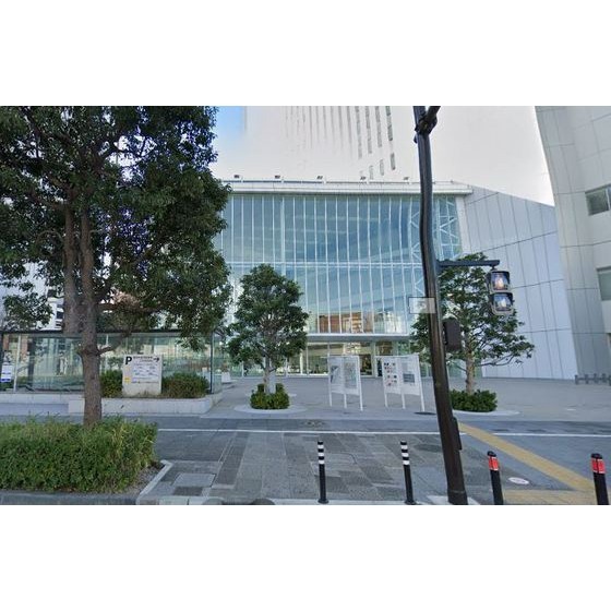 ドラックストア　マツモトキヨシ横浜市役所店（ドラッグストア）まで429m