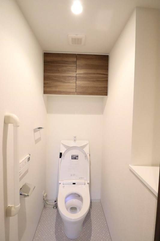 都営三田線 新高島平駅 徒歩6分 7階建 築5年のトイレ写真