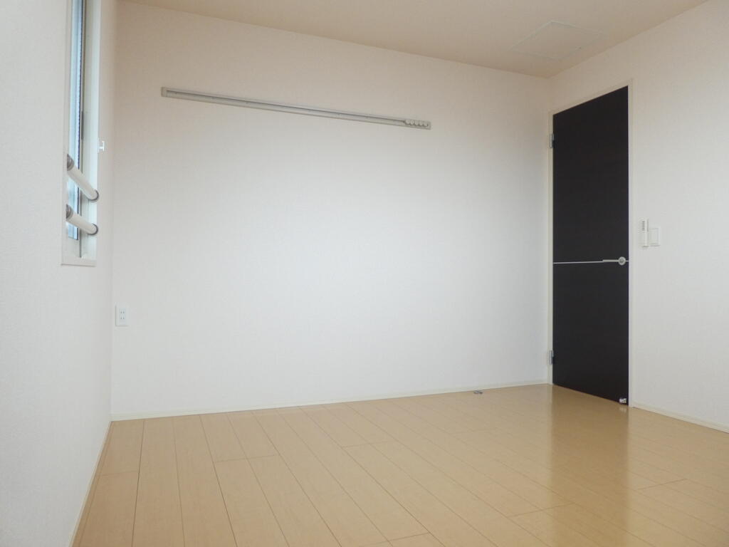 その他部屋・スペース　写真は同間取りの別部屋を使用しております。