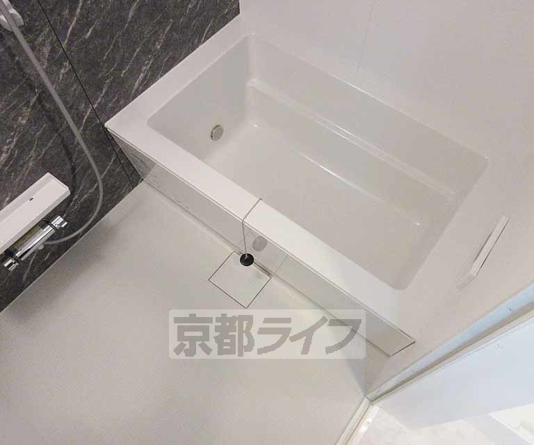 バス・シャワールーム　広々バスルーム！