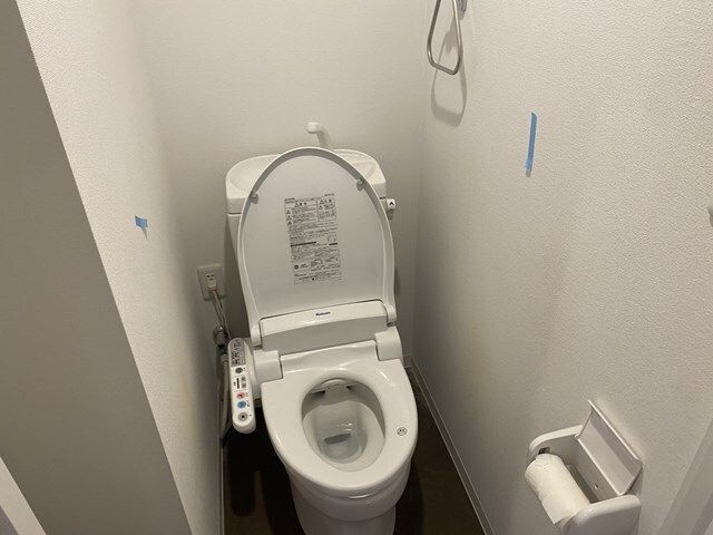 トイレ　落ち着いたトイレです