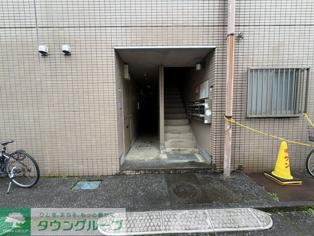 エントランス　エントランス