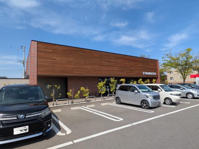飲食店　スターバックス福島八木田店（飲食店）まで650m
