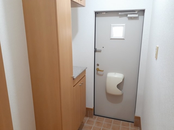 レジェンドの玄関写真