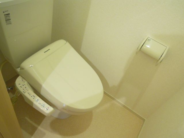 アンソレイェ Iのトイレ写真