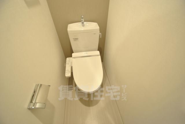 ＪＲ東西線 海老江駅 徒歩11分 10階建 築11年のトイレ写真