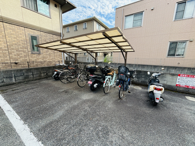ＪＲ可部線 下祇園駅 徒歩4分 3階建 築40年の外観写真