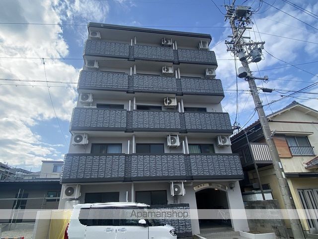 カモエKマンションの外観写真