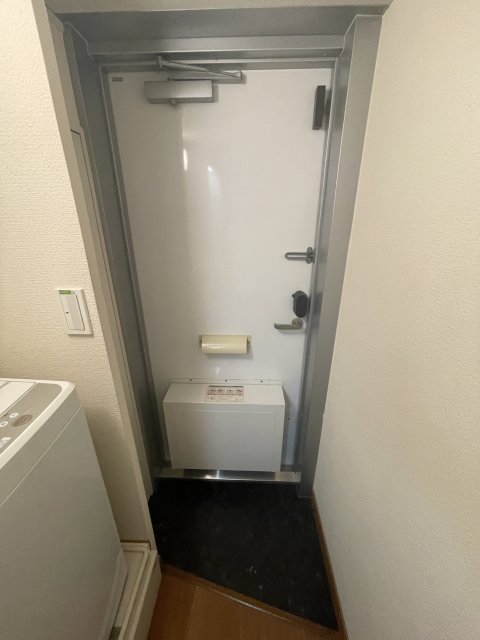 レオパレス香蘭の玄関写真