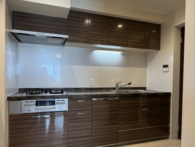 ドムス青山のキッチン写真