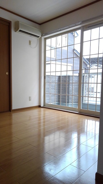 シャン ローズの居間写真
