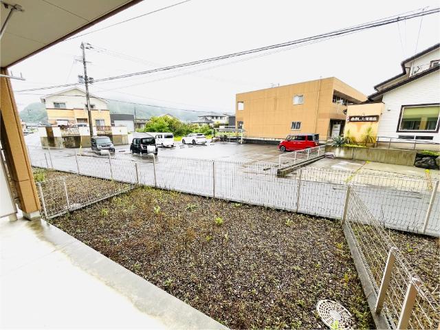 バルコニー　専用庭