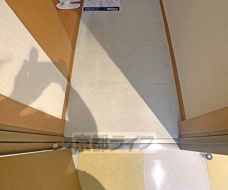 HF河原町二条レジデンスの玄関写真