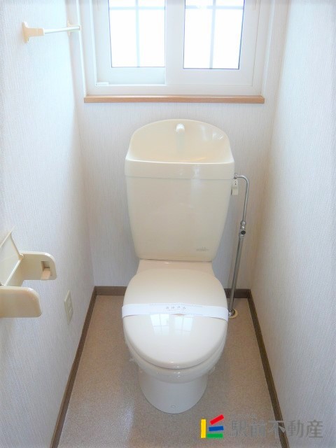 トイレ　トイレ窓付き♪