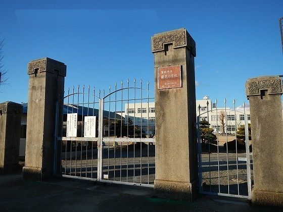 小学校　前芝小学校（小学校）まで1200m