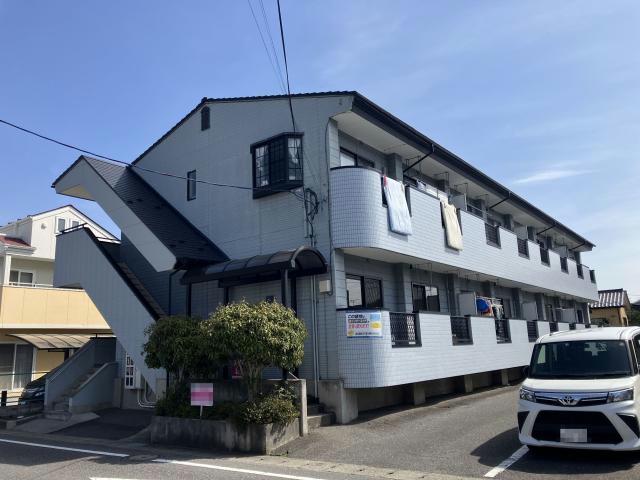 東北新幹線 郡山駅 バス乗車時間：10分 最寄りバス停で下車 徒歩5分 築33年