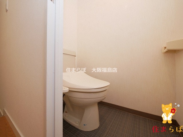 ＪＲおおさか東線 ＪＲ淡路駅 徒歩5分 8階建 築38年のトイレ写真