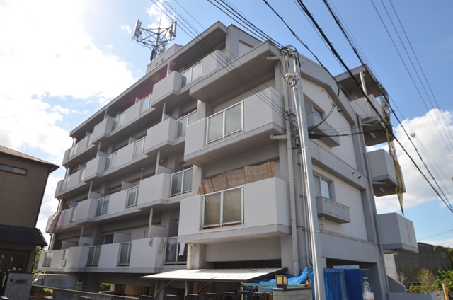 建物外観　鉄筋コンクリート造！