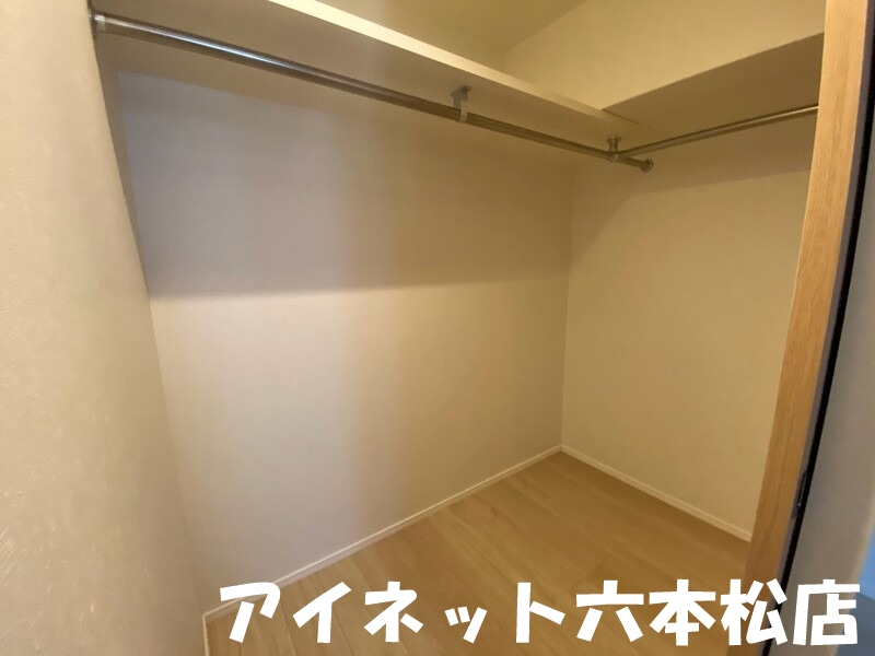 地下鉄七隈線 薬院大通駅 徒歩4分 14階建 築13年の内装写真