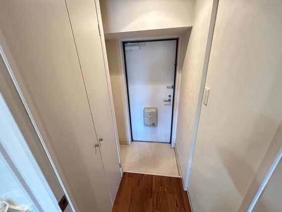玄関　※別部屋の写真です