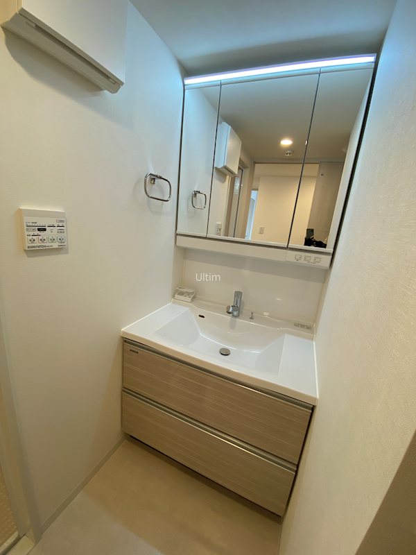 洗面設備　別部屋のお写真です。ご参考までに！