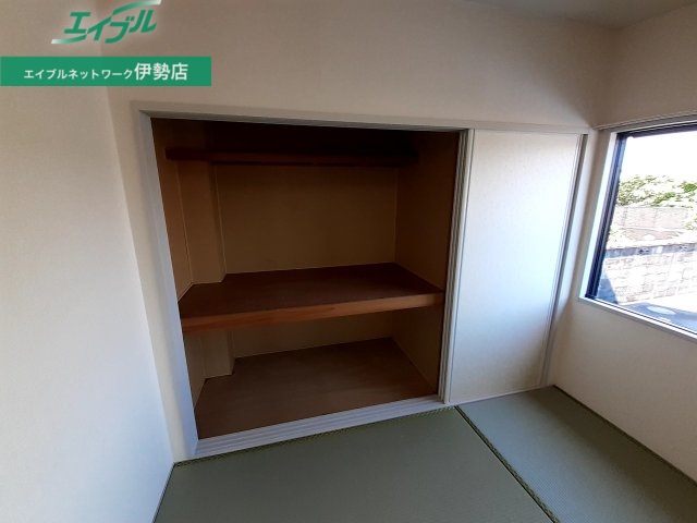 収納　同物件別室反転