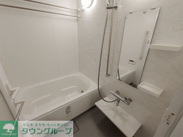 トイレ　※写真は同タイプ住戸です。