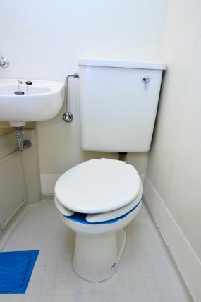 ＪＲ山手線 目白駅 徒歩8分 5階建 築43年のトイレ写真
