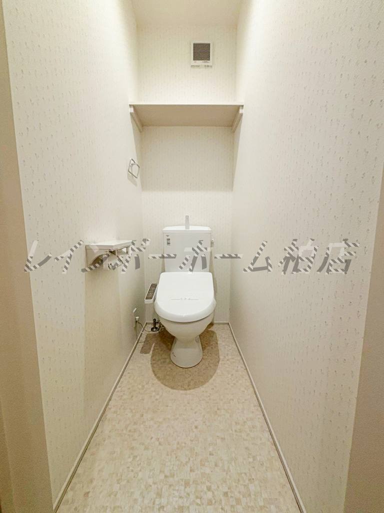 トイレ　別部屋。参考写真。