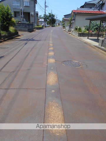その他　前面道路（その他）まで0m