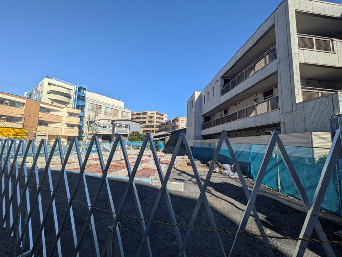 建物外観　建築中