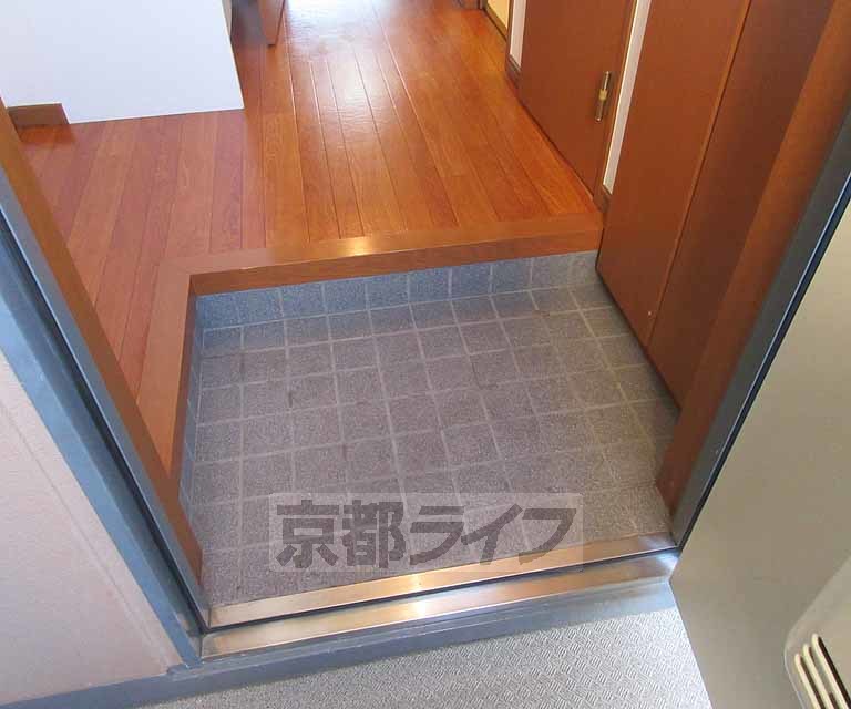 玄関　玄関もゆとりがあります。