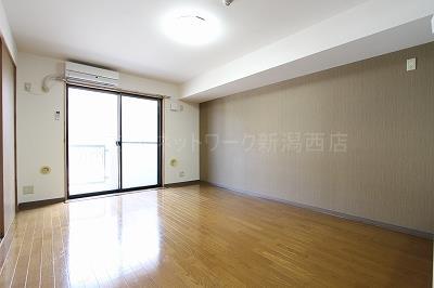 居室・リビング　参考写真