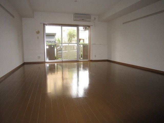 居室・リビング　★広い居室です★
