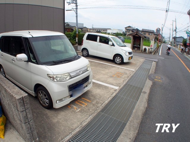 【ノースサンティーナの駐車場】