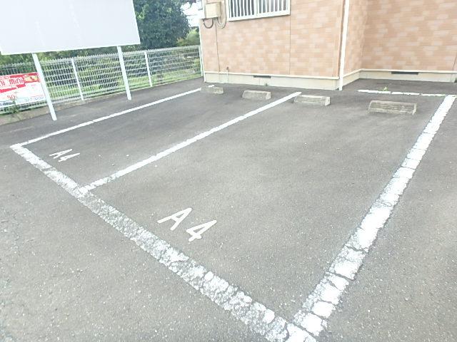 【ＭＩＫＩハイツII－Ａの駐車場】