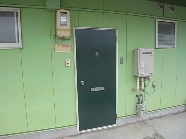 【羽島市正木町須賀のアパートの玄関】