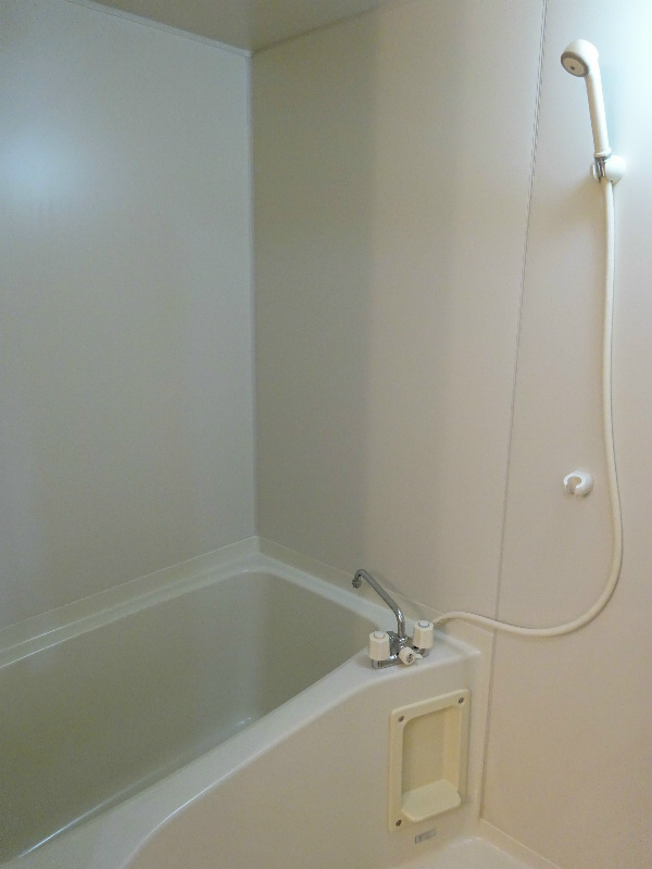 バス・シャワールーム　※同タイプのお部屋です。