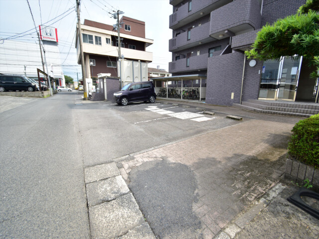 【サンシティ赤池の駐車場】