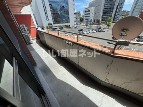 【静岡市葵区紺屋町のマンションのバルコニー】