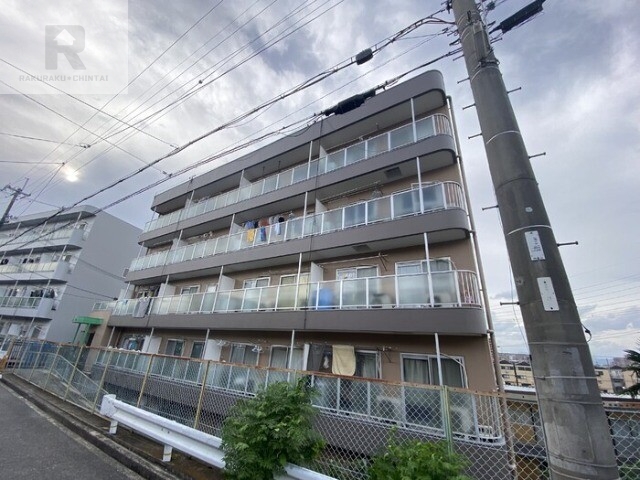 寝屋川市桜木町のマンションの建物外観