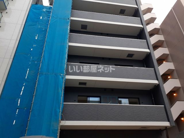 【名古屋市千種区池下のマンションの建物外観】